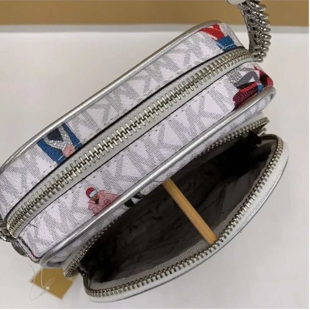 MICHAEL KORS WOMEN LADY SKI GIRL SKIER CHAIN CROSSBODY BAG WHITE LOGO GREY LTH - Picture 9 of 15